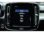 Volvo XC40 T3 Business Pro | Dodehoekdetectie Met Correctie | File Assistent | Electronic Climate Controle | Verwarmende Voorstoelen +Verwarmend Stuur | LED Koplampen | Navigatiesysteem Full Map + Hard Disk | Audio Installatie | Apple Carplay/Android Auto | 19 inch Lichtmetalen Velgen