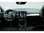 Volvo XC40 1.5 T3 Momentum | Lichtmetalen Velgen 18" | Rijstrooksensor Met Correctie | Uitwijk Assistent | Apple Carplay | Electronic Climate Controle | Voorstoelen Verwarmend | DAB Ontvanger | Sensus Connect Met High Performance Audio | Achteruitrijcamera | Achterbank Elektrisch Neerklapbaar |