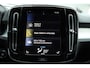 Volvo XC40 1.5 T3 Momentum | Lichtmetalen Velgen 18" | Rijstrooksensor Met Correctie | Uitwijk Assistent | Apple Carplay | Electronic Climate Controle | Voorstoelen Verwarmend | DAB Ontvanger | Sensus Connect Met High Performance Audio | Achteruitrijcamera | Achterbank Elektrisch Neerklapbaar |