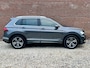 Volkswagen Tiguan 2.0 TSI 4motion Highline R-Line | DSG | Trekhaak inklapbaar | Stoelverw.