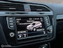 Volkswagen Tiguan 2.0 TSI 4motion Highline R-Line | DSG | Trekhaak inklapbaar | Stoelverw.