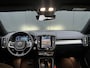 Volvo XC40 2.0 B4 Plus Dark | Trekhaak | Elektrische stoelen | Stoel en stuurwielverwarming | Adaptieve Cruise control | Camera | BLIS | LED | 18'' Velgen |
