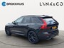 Volvo XC60 T6 Plug-in hybrid AWD Plus Black Edition | Luchtvering | Pano | Trekhaak | Extra getint glas | Blis | Achterbankverwarming |