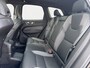 Volvo XC60 T6 Plug-in hybrid AWD Plus Black Edition Luchtvering | Trekhaak | Extra getint glas | Harman Kardon audio | Achterbankverwarming | Achteruitrijcamera | Apple Carplay/Android Auto|telefoonintegratie premium | Cruise control adaptief met Stop&Go en stuurhulp