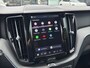 Volvo XC60 T6 Plug-in hybrid AWD Plus Black Edition | Luchtvering | Pano | Trekhaak | Extra getint glas | Blis | Achterbankverwarming |