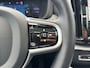 Volvo XC60 T6 Plug-in hybrid AWD Plus Black Edition | Luchtvering | Pano | Trekhaak | Extra getint glas | Blis | Achterbankverwarming |