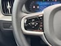 Volvo XC60 T6 Plug-in hybrid AWD Plus Black Edition | Luchtvering | Pano | Trekhaak | Extra getint glas | Blis | Achterbankverwarming |