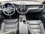 Volvo XC60 T6 Plug-in hybrid AWD Plus Black Edition Luchtvering | Trekhaak | Extra getint glas | Harman Kardon audio | Achterbankverwarming | Achteruitrijcamera | Apple Carplay/Android Auto|telefoonintegratie premium | Cruise control adaptief met Stop&Go en stuurhulp