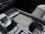 Volvo XC60 T6 Plug-in hybrid AWD Plus Black Edition | Luchtvering | Pano | Trekhaak | Extra getint glas | Blis | Achterbankverwarming |