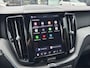 Volvo XC60 T6 Plug-in hybrid AWD Plus Black Edition | Luchtvering | Pano | Trekhaak | Extra getint glas | Blis | Achterbankverwarming |