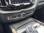 Volvo XC60 T6 Plug-in hybrid AWD Plus Black Edition | Luchtvering | Pano | Trekhaak | Extra getint glas | Blis | Achterbankverwarming |