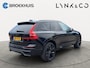 Volvo XC60 T6 Plug-in hybrid AWD Plus Black Edition | Luchtvering | Pano | Trekhaak | Extra getint glas | Blis | Achterbankverwarming |