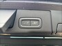 Volvo XC60 T6 Plug-in hybrid AWD Plus Black Edition | Luchtvering | Pano | Trekhaak | Extra getint glas | Blis | Achterbankverwarming |
