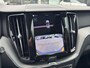 Volvo XC60 T6 Plug-in hybrid AWD Plus Black Edition | Luchtvering | Pano | Trekhaak | Extra getint glas | Blis | Achterbankverwarming |