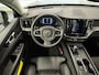 Volvo XC60 T6 Plug-in hybrid AWD Ultra Dark | Achterbank verwarmd | Achteruitrijcamera | Apple Carplay/Android Auto|telefoonintegratie premium