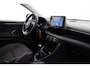 Toyota Yaris 1.5 VVT-i First Edition | Apple Carplay / Android Auto | Adaptive Cruise | LED | Airco | Camera | 16 inch | Privacy glas