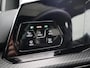 Volkswagen Golf 2.0 TDI R-LINE BUSINESS+ AUT. + 19 INCH | PANORAMA | SFEERVERLICHTING | VIRTUAL COCKPIT | SPORTSTOELEN