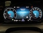 Volkswagen Golf 2.0 TDI R-LINE BUSINESS+ AUT. + 19 INCH | PANORAMA | SFEERVERLICHTING | VIRTUAL COCKPIT | SPORTSTOELEN