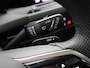 Volkswagen Golf 2.0 TDI R-LINE BUSINESS+ AUT. + 19 INCH | PANORAMA | SFEERVERLICHTING | VIRTUAL COCKPIT | SPORTSTOELEN