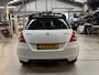 Suzuki Swift 1.2 VVT 90pk 5D Style Easss | Pearl White | GT Pakket | Half leder- Alcantara bekleding | Airco | Cruise control | Lm velgen | NAP | Rijklaar prijs!