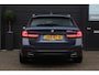 BMW 5-Serie Touring 530e M-Sport | Stuur en Stoelverwarming | HUD | Elektrische stoelen | Sfeerverlichting