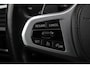 BMW 5-Serie Touring 530e M-Sport | Stuur en Stoelverwarming | HUD | Elektrische stoelen | Sfeerverlichting