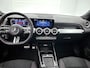 Mercedes-Benz GLB 180 Business Solution AMG 7p. | Trekhaak | Derde zitrij voor twee personen | Nightpakket | GUARD 360 ° Vehicle protection Plus | Multibeam LED | Smartphone integratie | Panoramaschuifdak |