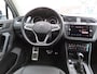 Volkswagen Tiguan 2.0 TDI R-Line Aut. Trekhaak 20" Camera Navi Winterpack