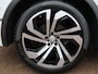 Volkswagen Tiguan 2.0 TDI R-Line Aut. Trekhaak 20" Camera Navi Winterpack