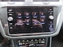 Volkswagen Tiguan 2.0 TDI R-Line Aut. Trekhaak 20" Camera Navi Winterpack