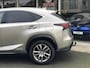 Lexus NX 300h AWD Luxury Line | Trekhaak, Navigatie, Leer, Stoelverwarming, Parkeersensoren, 18 inch, 1.500KG Trekgewicht, Zeer compleet!