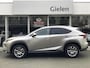 Lexus NX 300h AWD Luxury Line | Trekhaak, Navigatie, Leer, Stoelverwarming, Parkeersensoren, 18 inch, 1.500KG Trekgewicht, Zeer compleet!
