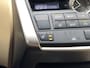 Lexus NX 300h AWD Luxury Line | Trekhaak, Navigatie, Leer, Stoelverwarming, Parkeersensoren, 18 inch, 1.500KG Trekgewicht, Zeer compleet!