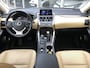 Lexus NX 300h AWD Luxury Line | Trekhaak, Navigatie, Leer, Stoelverwarming, Parkeersensoren, 18 inch, 1.500KG Trekgewicht, Zeer compleet!