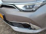 Toyota Auris Touring Sports 1.8 Hybrid LEASE PRO STOELVERW 4S-BANDEN PARK-SENSOREN BLUETOOTH CRUISE NAVI CLIMA CAMERA KEYLESS PANODAK NL-AUTO