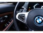 BMW 3-Serie Touring 330e M Pano H&K Carbon INDIVIDUAL 20''