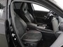 Mercedes-Benz A-klasse 180 AMG Line | Premium | Burmester Audio | Night pakket | Keyless go | Multibeam led koplampen | Draadloos telefoon laden | Dodehoekassistent