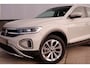 Volkswagen T-Roc 1.5 TSI Style | LED | Camera | Carplay | Climate