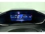 Peugeot e-2008 EV Allure Avantage 54 kWh 100% Elektrisch | Navigatie | Adaptive Cruise control | Camera voor en achter | Climate control | Keyless | Lichtmetalen velgen | Extra getint glas