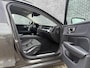 Volvo V60 2.0 B3 Momentum Advantage | Lederen Bekleding | Parkeercamera | Navigatie | Apple CarPlay & Android Auto | Cruise Control | Stoel-/Stuurverwarming |