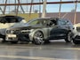 Volvo V60 2.0 T6 Plug-in hybrid AWD Plus Dark Harman-Kardon premium sound, Elektr Verstelbare stoelen, Verwarmde stoelen+stuur, Trekhaak semi elektrisch