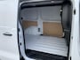 Peugeot Expert GB L2 75kWh 136pk Elektrisch 3-zits I Navigatie I Airconditioning | Cruise Control | Parkeercamera | Apple Carplay&Android Auto | Comf. scheidingswand