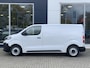 Peugeot Expert GB L2 75kWh 136pk Elektrisch 3-zits I Navigatie I Airconditioning | Cruise Control | Parkeercamera | Apple Carplay&Android Auto | Comf. scheidingswand