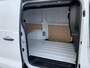 Peugeot Expert GB L2 75kWh 136pk Elektrisch 3-zits I Navigatie I Airconditioning | Cruise Control | Parkeercamera | Apple Carplay&Android Auto | Comf. scheidingswand