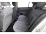 Volkswagen Golf 1.5 TSI Style 130pk 6bak| Navi| 18'LMvelgen| head-up display| verwarmde voorstoelen