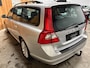 Volvo V70 2.5T Momentum / STOELVERW. / DEALER ONDR / NWE APK