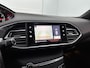 Peugeot 308 SW 1.2 GT-line 130pk Automaat | Navigatie | Climate Control | Cruise Control | Achteruitrijcamera | 17" LMV | LED | Apple Carplay/Android Auto |