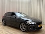 BMW 1-Serie 118i High Executive M-Sport / Org.NL! / Digital Cockpit / Navi Pro / Leder / Stoelverwarming / Cruise / LED / 18'' LMV