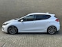 Kia Ceed cee'd 1.6 T-GDi GT-line | 204 PK! | Navigatie | Xenon verlichting | 18 inch Lichtmetalen velgen | Cruise Control | Keyless | Camera | Leder Alcantara Interieur | Climate Control | Volledig onderhouden