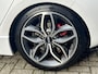 Kia Ceed cee'd 1.6 T-GDi GT-line | 204 PK! | Navigatie | Xenon verlichting | 18 inch Lichtmetalen velgen | Cruise Control | Keyless | Camera | Leder Alcantara Interieur | Climate Control | Volledig onderhouden